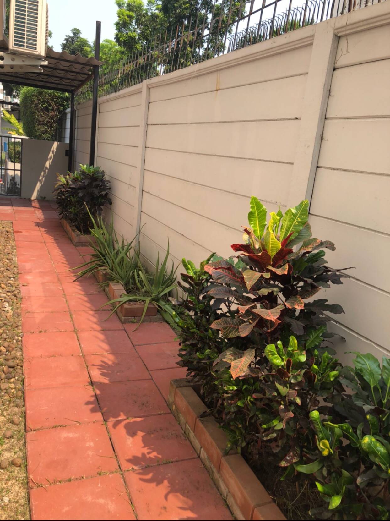 ให้เช่าทาวน์โฮม 3 ชั้น ต้นโครงการหมู่บ้านวิลเลต ซิตี้ ทำเลดี เข้าออกได้หลายทางทั้งซอยอ่อนนุช 39