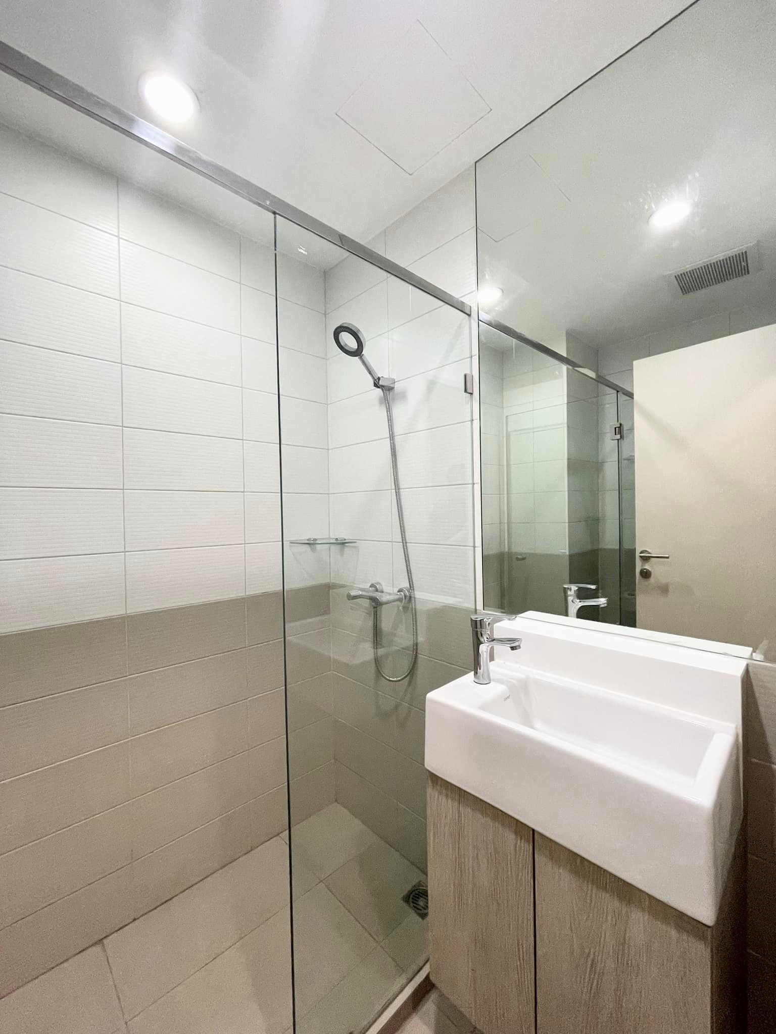 ให้เช่า Ideo Q จุฬาฯ-สามย่าน ห้องสวย แต่งครบ วิวสระว่ายน้ำ 18,000บาท ห้อง660/499 ชั้น 12 ขนาด 22ตร.ม. สตูดิโอ