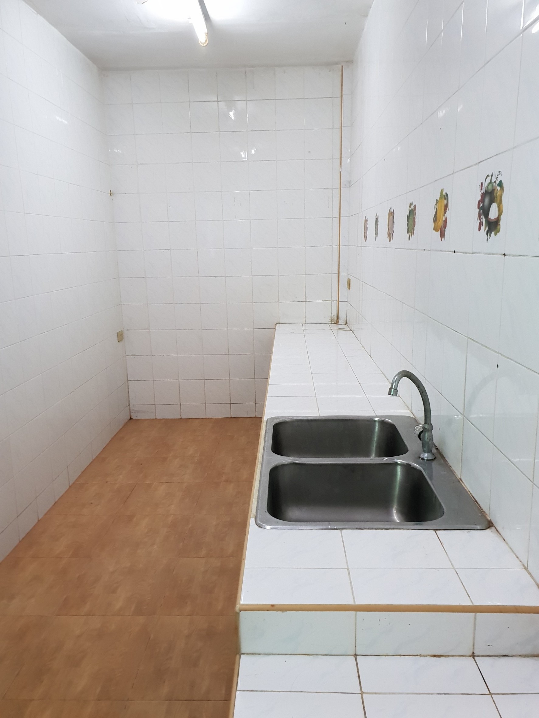 ขาย / เช่าบ้านแฝด 2 ชั้น หมู่บ้าน รังสิยา ซ.อุดมสุข 58 ถ.สุขุมวิท 103 ขายราคา 5.5 ล้าน 3 ห้องนอน