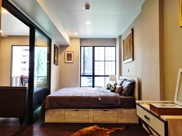 ขาย / เช่าคอนโด Na Vara Residence (ณ วรา เรสซิเดนซ์) หลังสวน(Freehold) ชั้นเพนท์เฮ้าส์ พร้อมเฟอร์นิเจอร์พรีเมียมครบชุด