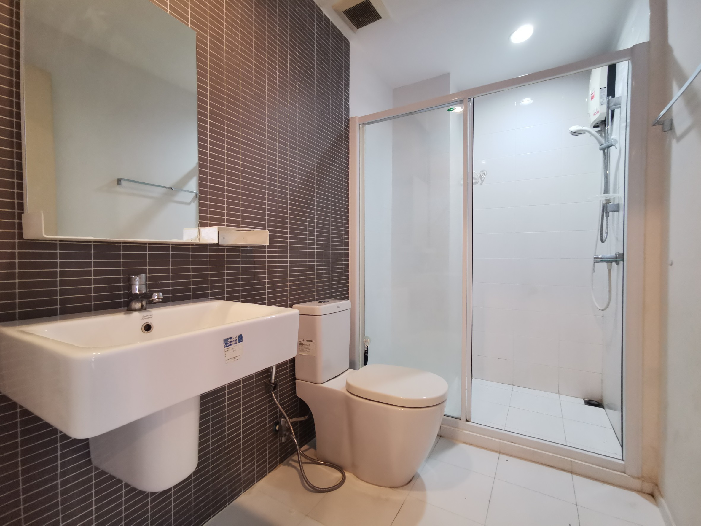 ให้เช่าถูก 2 ห้องนอน The Key Prachachuen (เดอะ คีย์ ประชาชื่น) แต่งครบพร้อมอยู่ ห้องสวยมาก สภาพใหม่