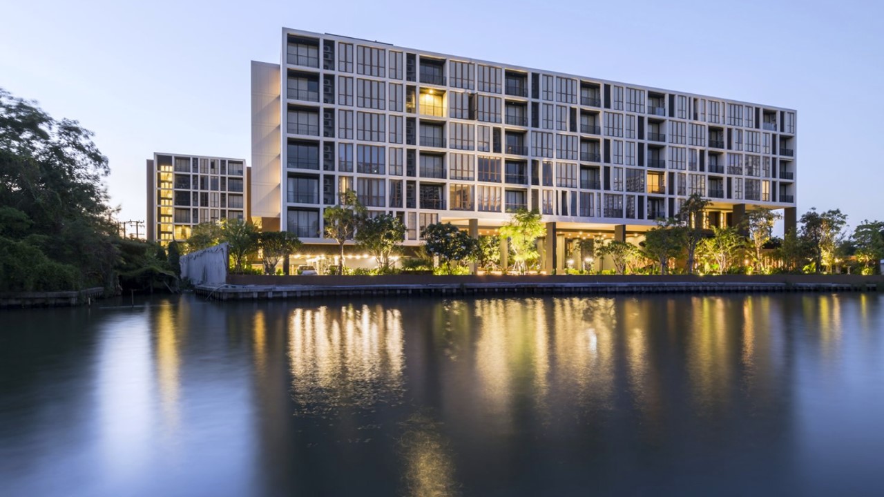 ให้เช่าคอนโดหรู Low-Rise โครงการ HASU HAUS (ฮาสุ เฮาส์)