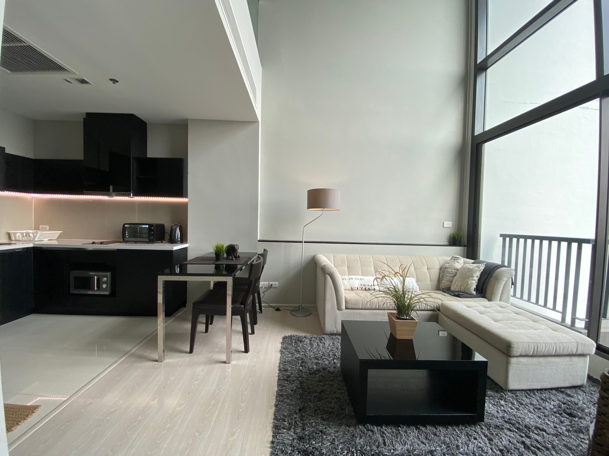 ✨ ให้เช่า Rhythm Sukhumvit 44/1 (ริทึ่ม สุขุมวิท 44/1) ห้อง Duplex จริง ชั้นสูง ใจกลางสุขุมวิท ติด BTS พระโขนง