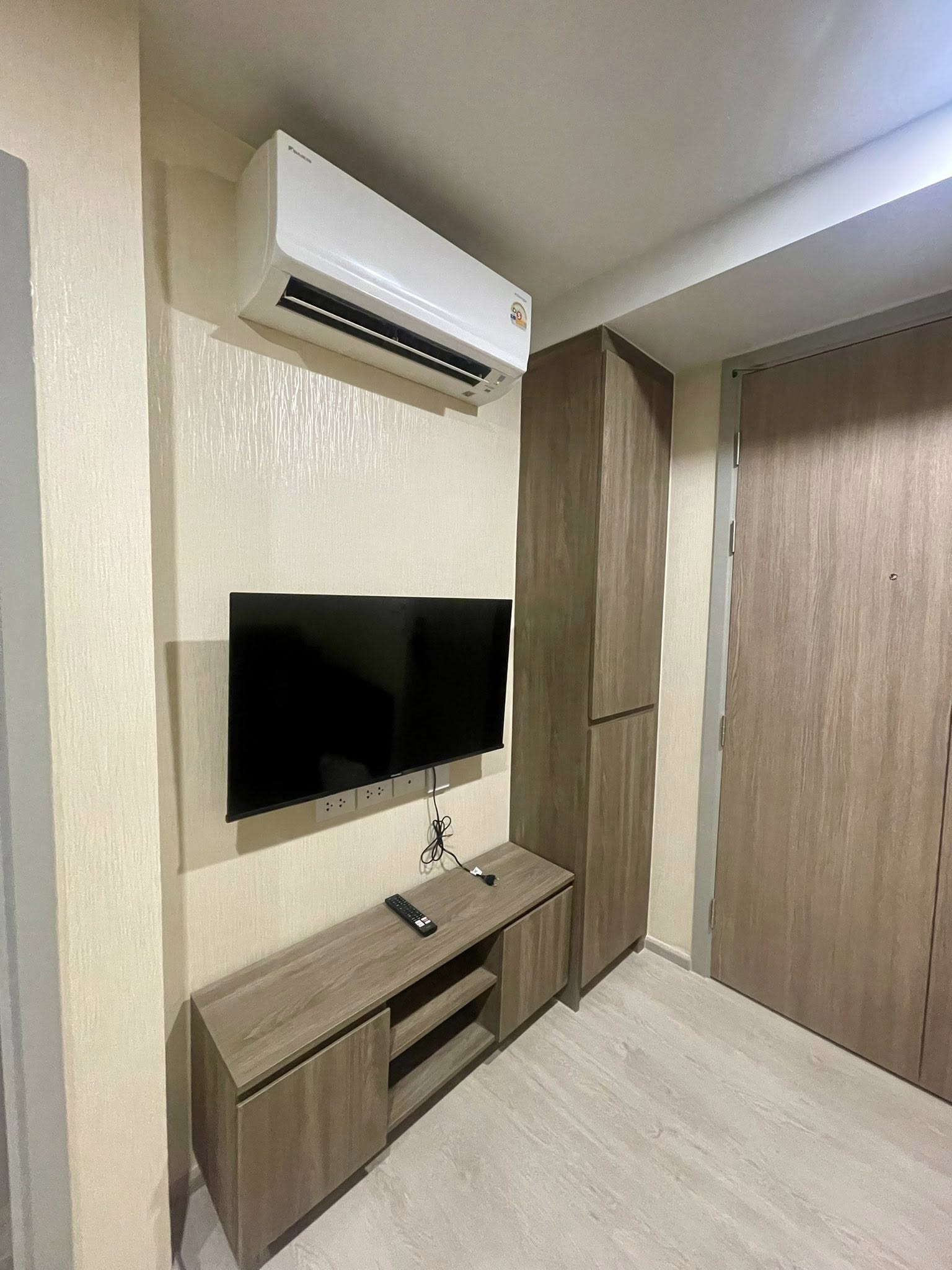 ✨ ขาย คอนโด Nue Core Khu Khot Station (นิว คอร์ คูคต สเตชัน) ✨ห้องแต่งครบ พร้อมเฟอร์และเครื่องใช้ไฟฟ้า พร้อมอยู่!