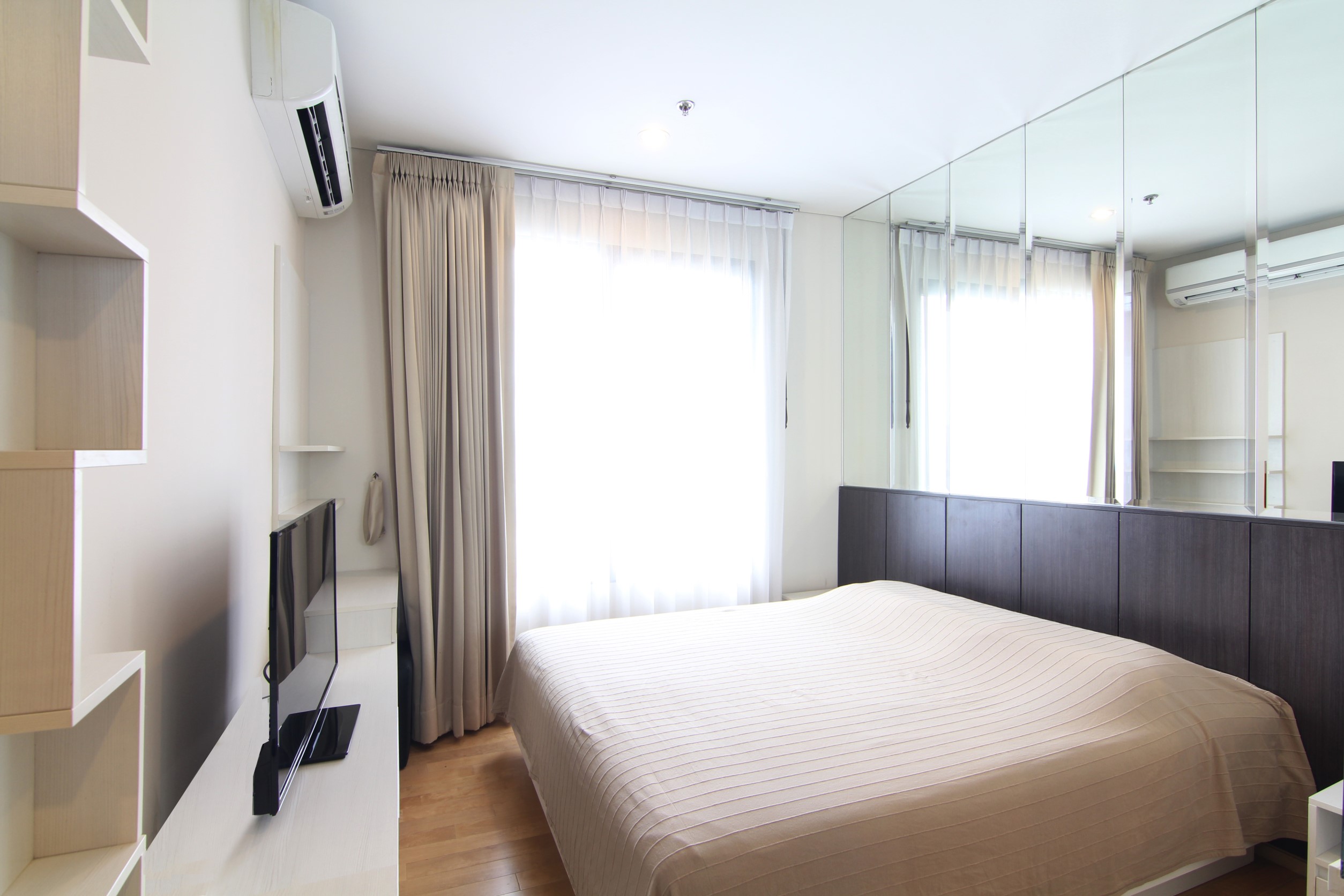 ให้เช่าคอนโด Villa Asoke (วิลล่า อโศก) 1 ห้องนอน 1 ห้องน้ำ ขนาด 49 ตรม ชั้น 26 วิว โล่ง