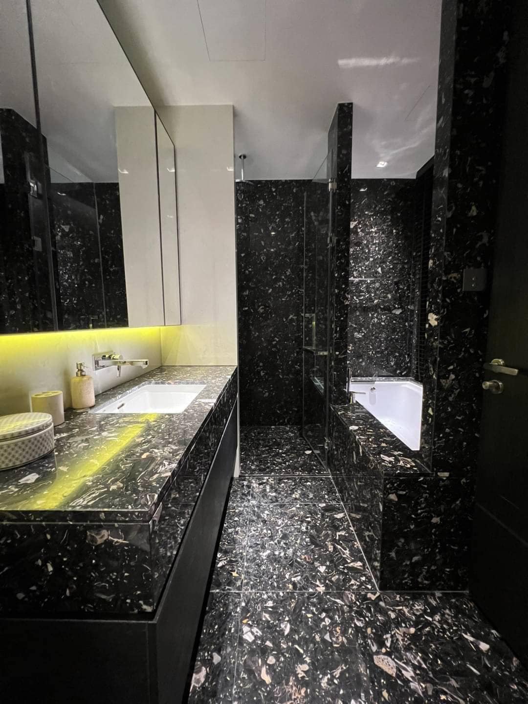 ให้เช่าคอนโด BEATNIQ Sukhumvit 32 (บีทนิค สุขุมวิท 32) คอนโดมิเนียม ลักซ์ชัวรี ใจกลางสุขุมวิท