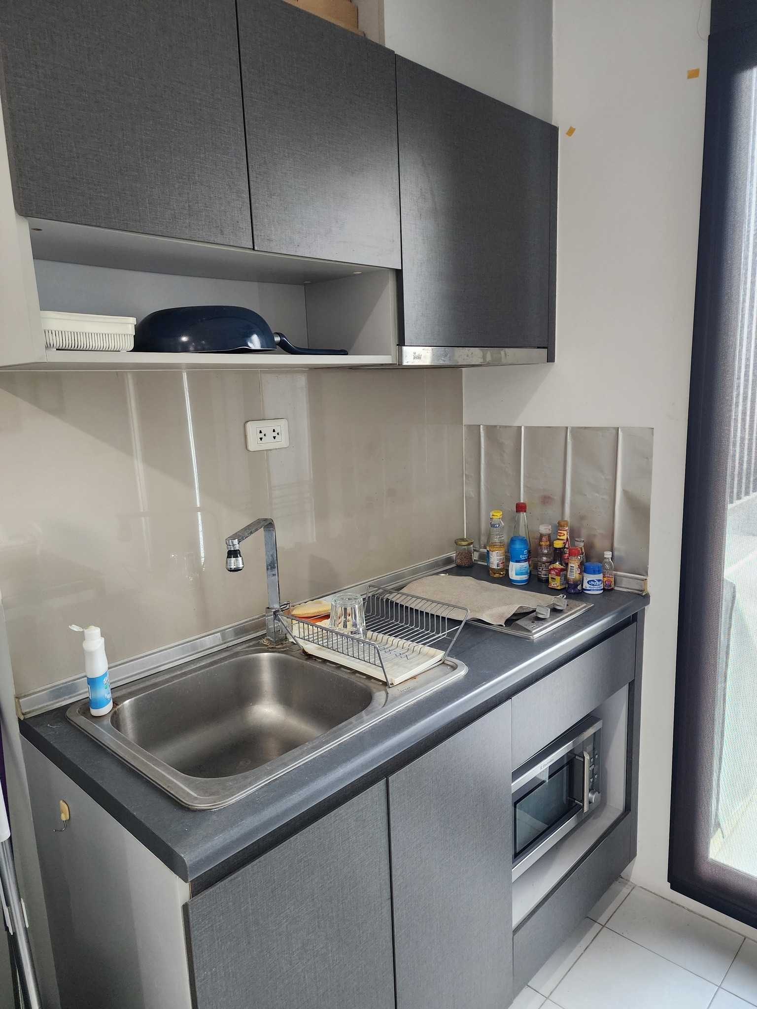 ขายด่วน! The Base พระราม 9 – รามคำแหง | ชั้น 20 วิวเมือง พร้อมอยู่ เฟอร์ครบ ราคาพิเศษ!