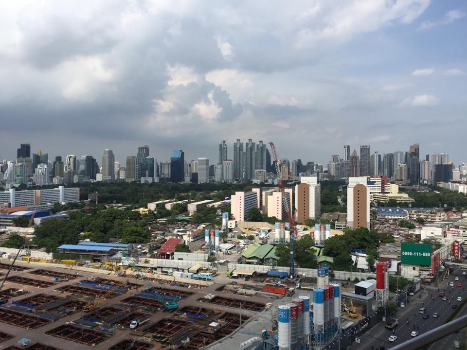 ให้เช่าคอนโด Lumpini Park View (ลุมพินี พาร์ค วิว) ห้องสตูดิโอ ขนาด 36 ตรม 1 ห้องน้ำ ชั้น 22 (ห่างสถานีรถไฟฟ้า ลุมพินี 1 นาที)