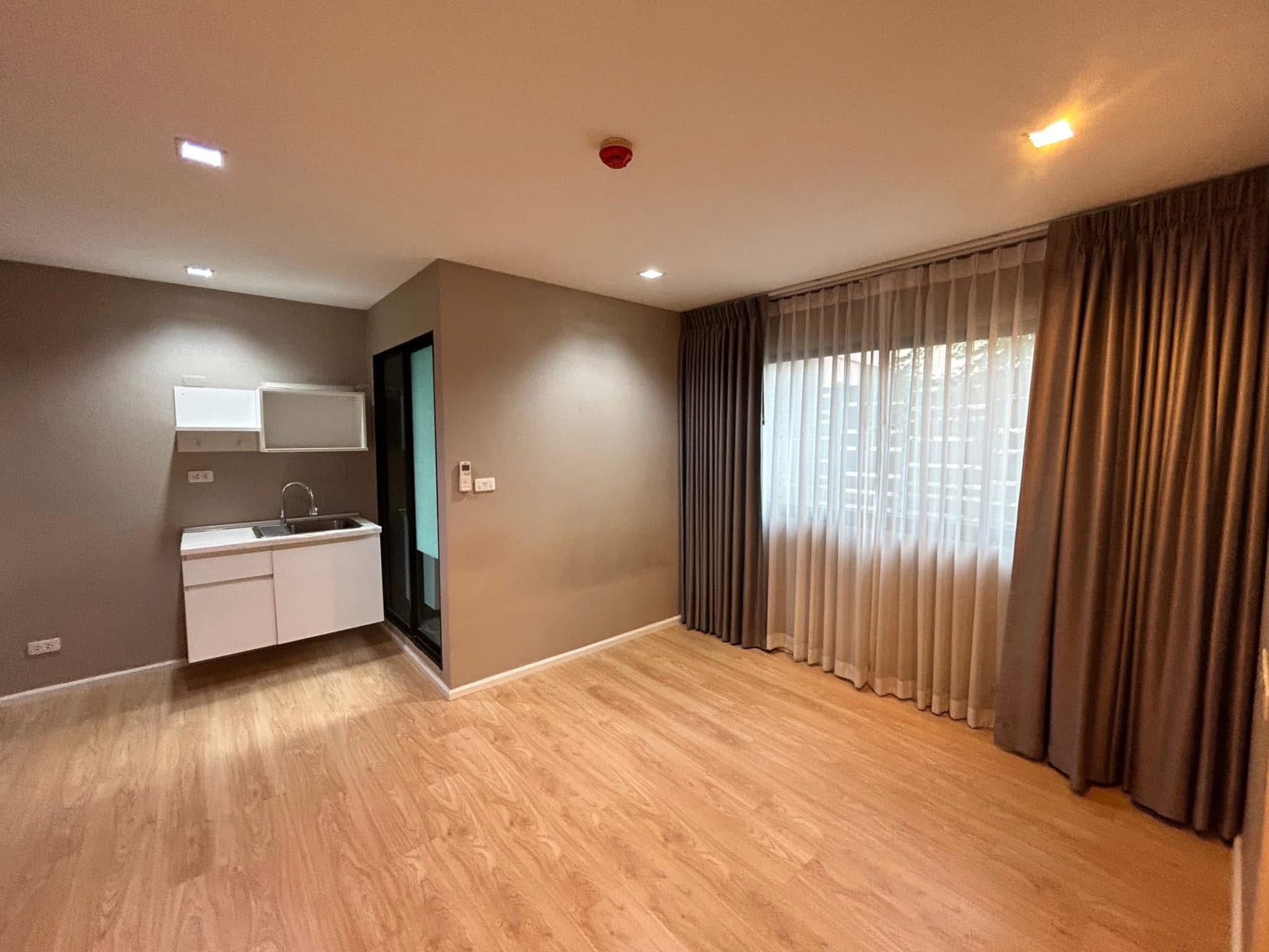 ðïļ āļāļēāļĒ / āđāļŦāđāđāļāđāļē āļāļāļāđāļ B Republic Condo (āļāļĩ āļĢāļĩāļāļĨāļąāļāļāļĨāļīāļ āļāļāļāđāļ)