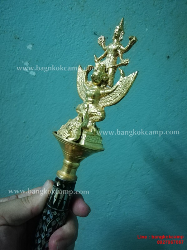 ไม้ครู หรือไม้ถือประดับมุข หัวนารายณ์ทรงสุบรรณ(นารายณ์ทรงครุฑ) ท้ายพญานาค ชุบทอง
