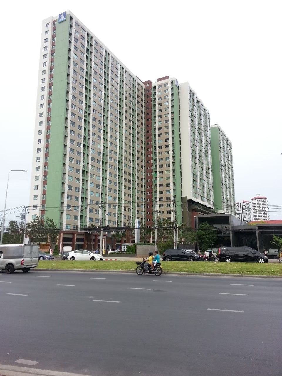 ขาย-เช่า คอนโดลุมพินี เพลส ศรีนครินทร์หัวหมาก-Airportlink 1 ห้องนอน 1 ห้องน้ำ ตึก A ชั้น 2