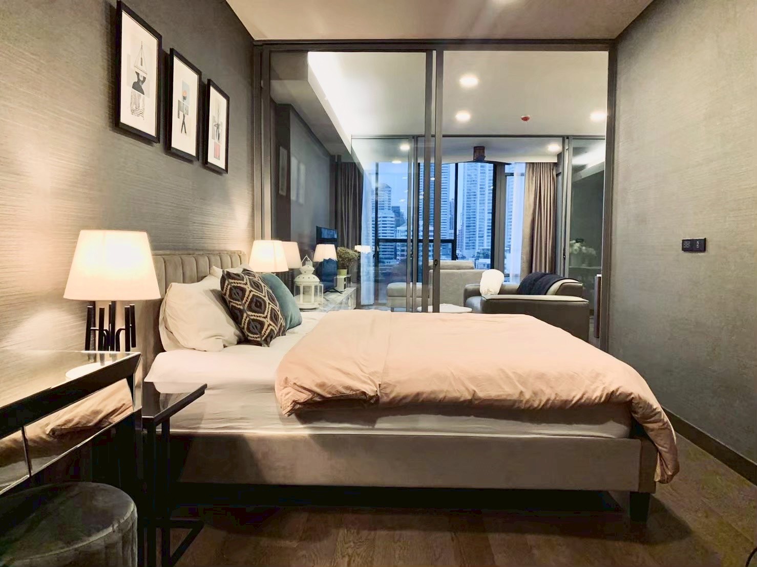 ให้เช่าคอนโด ไซมิส เอ็กซ์คลูซีฟ ควีนส์ / For Rent Siamese Exclusive Queens Condo