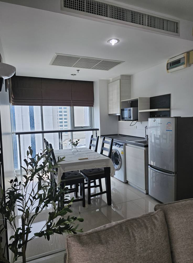 🌟 ปล่อยเช่า! คอนโด Life Ratchadapisek (ไลฟ์ รัชดาภิเษก) ห้องสวย รีโนเวทใหม่หมด พร้อมเข้าอยู่ได้ทันที!