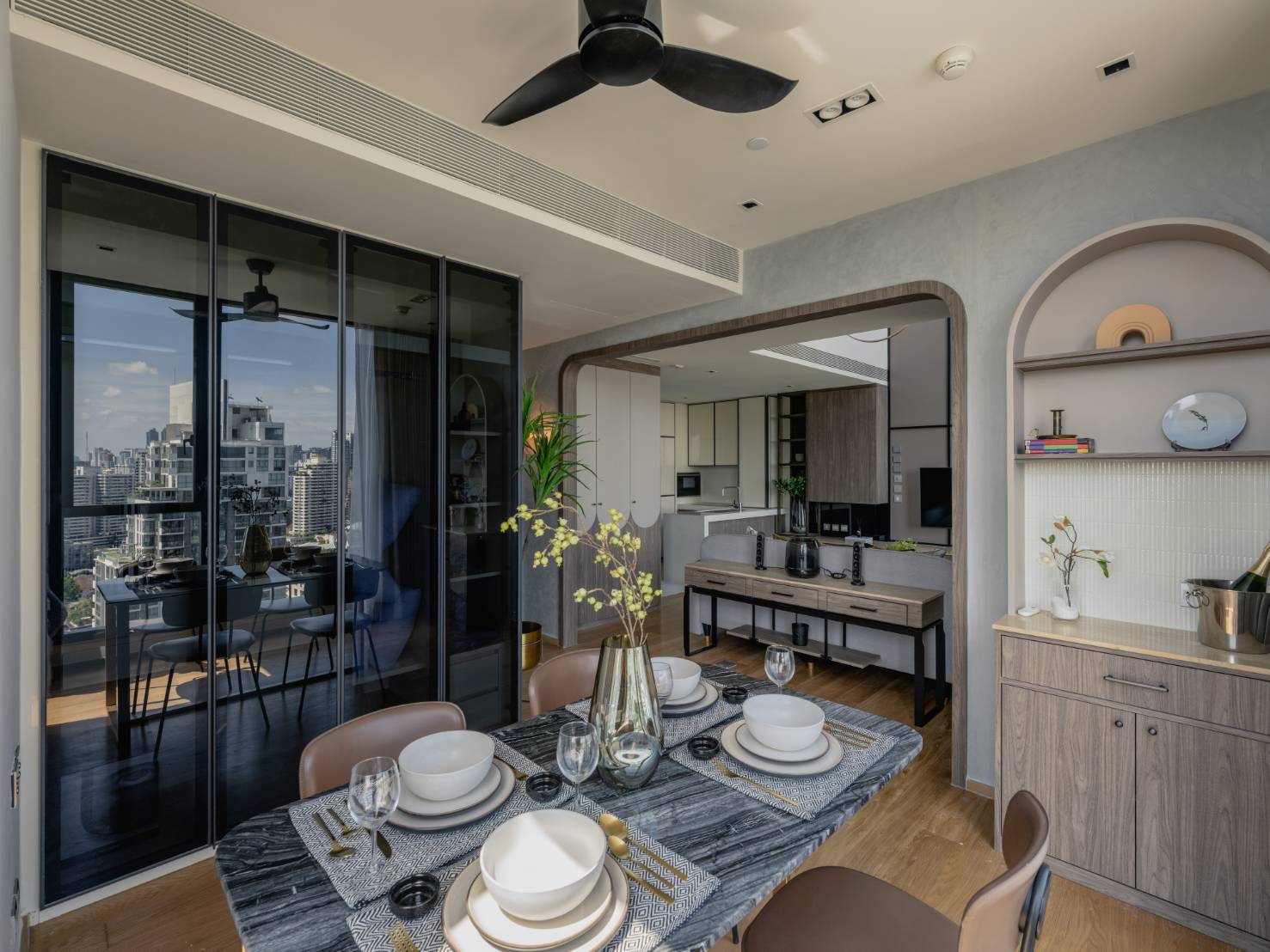 ขายคอนโด BEATNIQ Sukhumvit 32 : บีทนิค สุขุมวิท 32 คอนโดพร้อมอยู่ ใกล้รถไฟฟ้าทองหล่อ เพียง 250 เมตร Junior Duplex penthouse