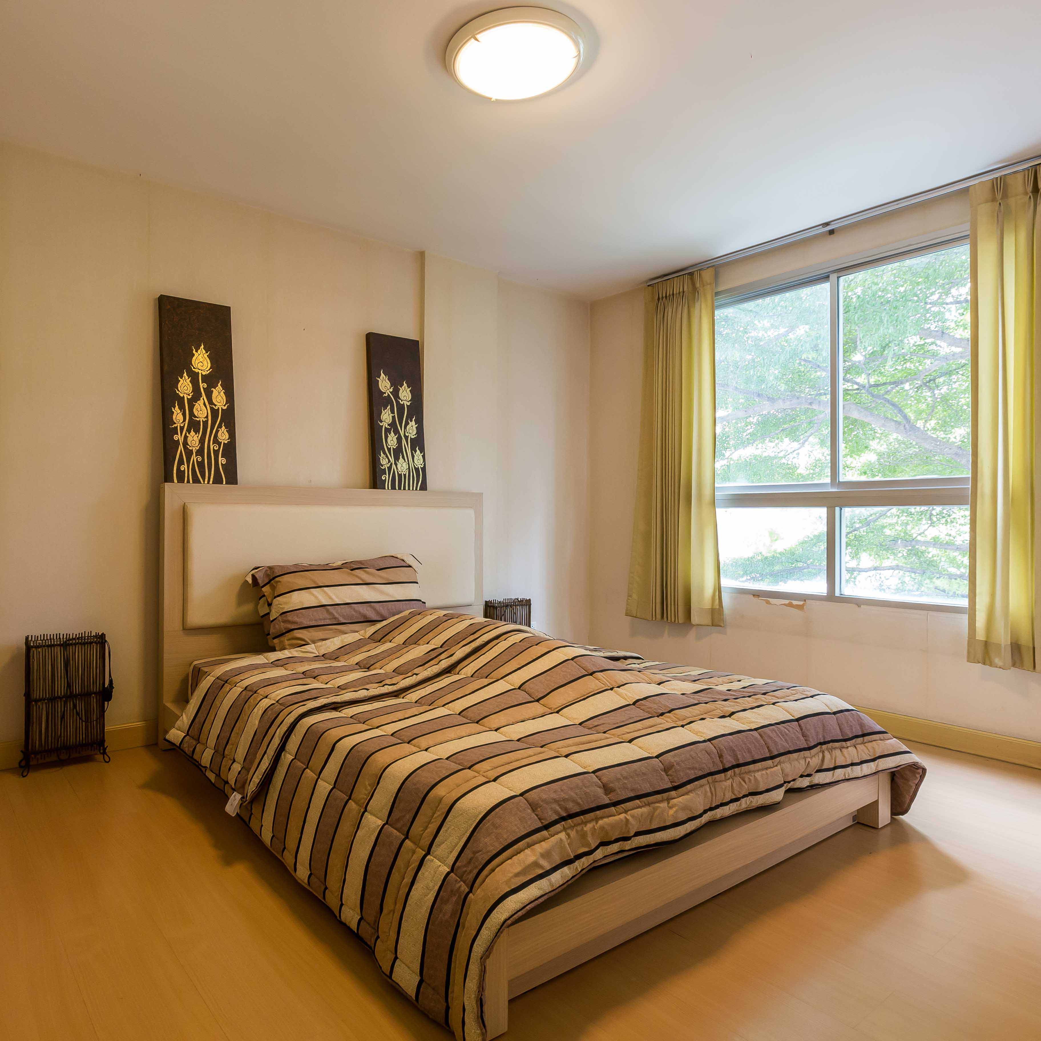 ให้เช่าคอนโด Plus 67 (พลัส 67) 1 ห้องนอน 1 ห้องน้ำ ขนาด 50 ตร.ม ชั้น 3 ตกแต่งครบพร้อมอยู่