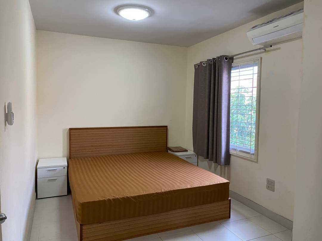 ให้เช่า ทาวเฮ้าส์ 2 ชั้น ในหมู่บ้านนิรันดร์วิลล์ 10 ต้นโครงการ 3 ห้องนอน 2 ห้องน้ำ