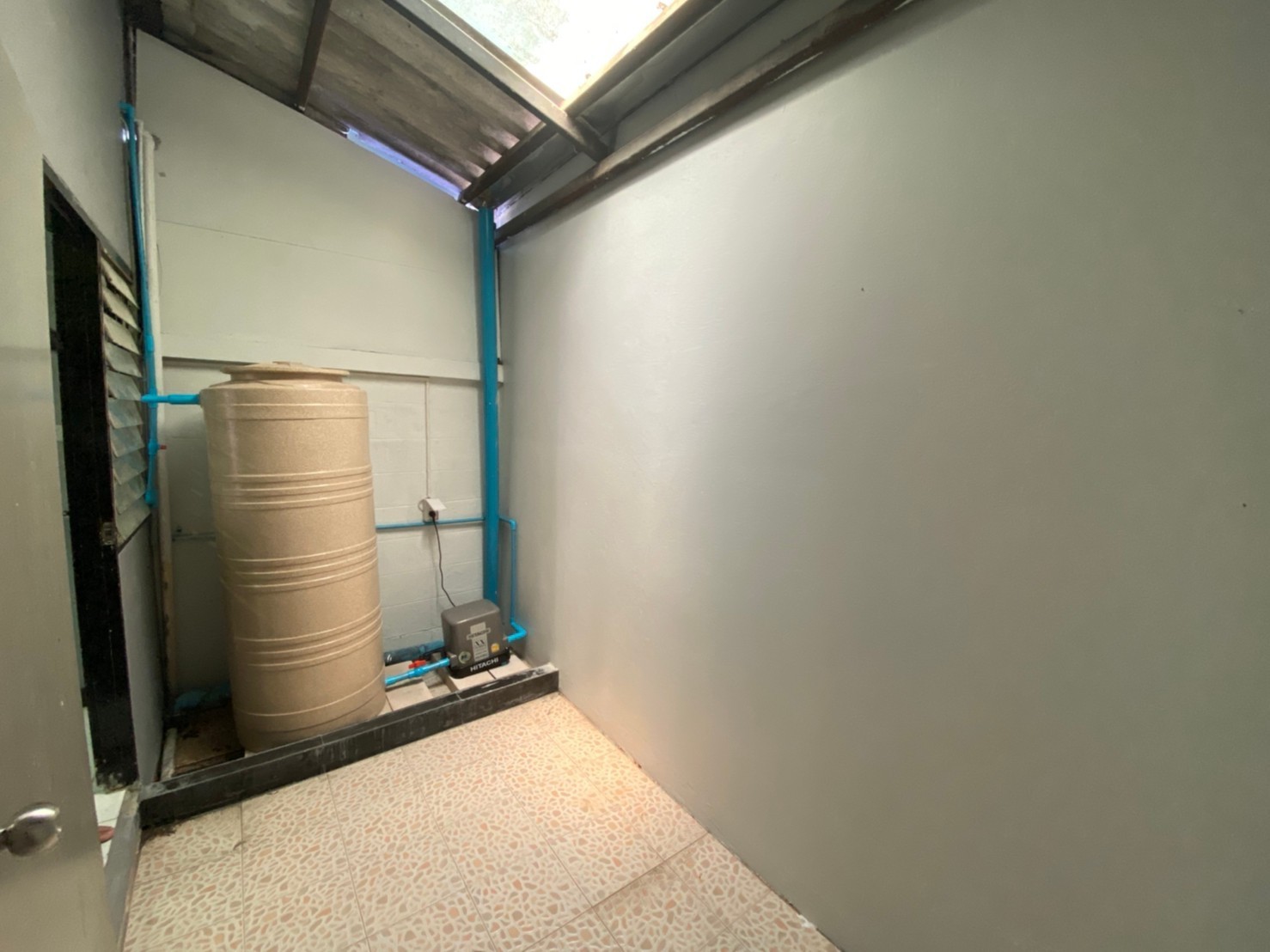 ขาย-ให้เช่า ทาวน์เฮ้าส์ 2 ชั้น หมู่บ้านรีเจนซี่ ถนนจันทร์ทองเอี่ยม 400 เมตรจากสถานีรถไฟฟ้า ใกล้เซ็นทรัลเวสต์เกต 16 ตารางวา 2 ห้องนอน บ้านพร้อมอยู่