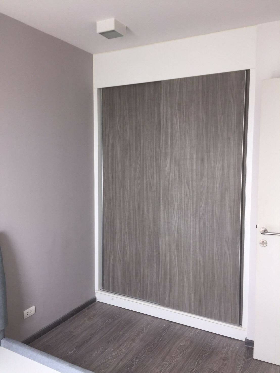 ขายคอนโดพร้อมผู้เช่าสัญญาเช่า 1 ปี โครงการ Zelle Rattanathibet (เซล รัตนาธิเบศร์) 1 ห้องนอน 1 ห้องน้ำ ขนาด 32ตารางเมตร