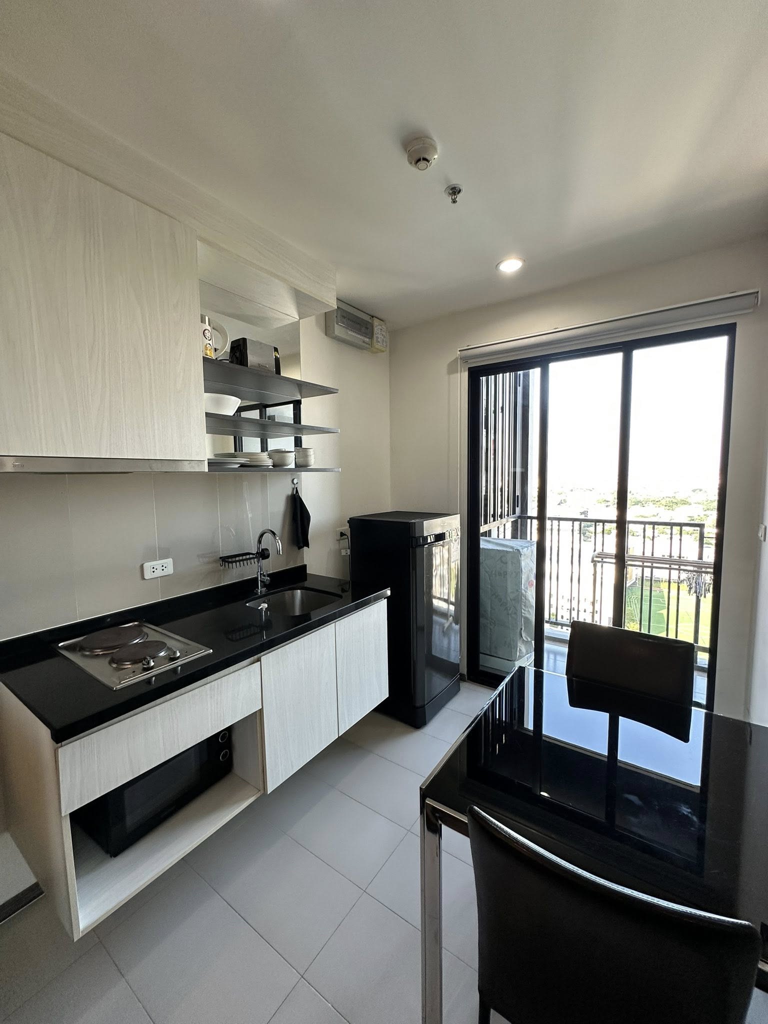 ให้เช่าคอนโด เดอะ เบส พาร์ค อีสต์ สุขุมวิท 77 / For Rent The Base Park East Sukhumvit 77 (English below)