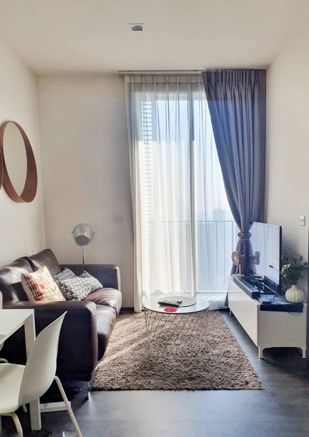 ให้เช่า EDGE SUKHUMVIT 23 (เอดจ์ สุขุมวิท 23) คอนโดหรูใจกลางอโศก เดินเพียง 300 เมตรถึง BTS อโศก และ MRT สุขุมวิท!