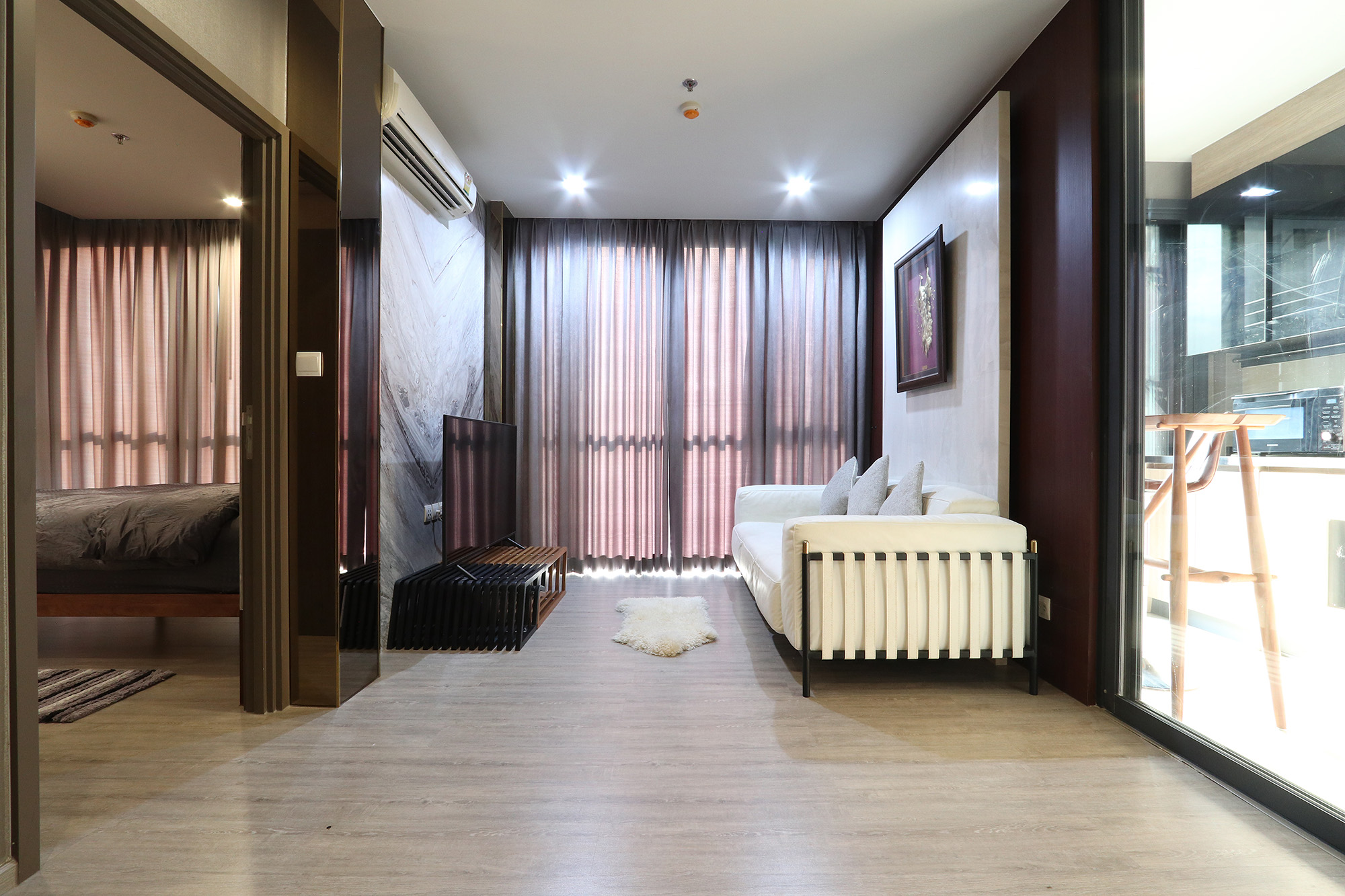 ขาย The Line Wongsawang : เดอะ ไลน์ วงศ์สว่าง ห้องมุม ตกแต่งแล้ว พร้อมเข้าอยู่ทันที ห้องพักอาศัยเป็นรูปแบบ 2 Bedrooms