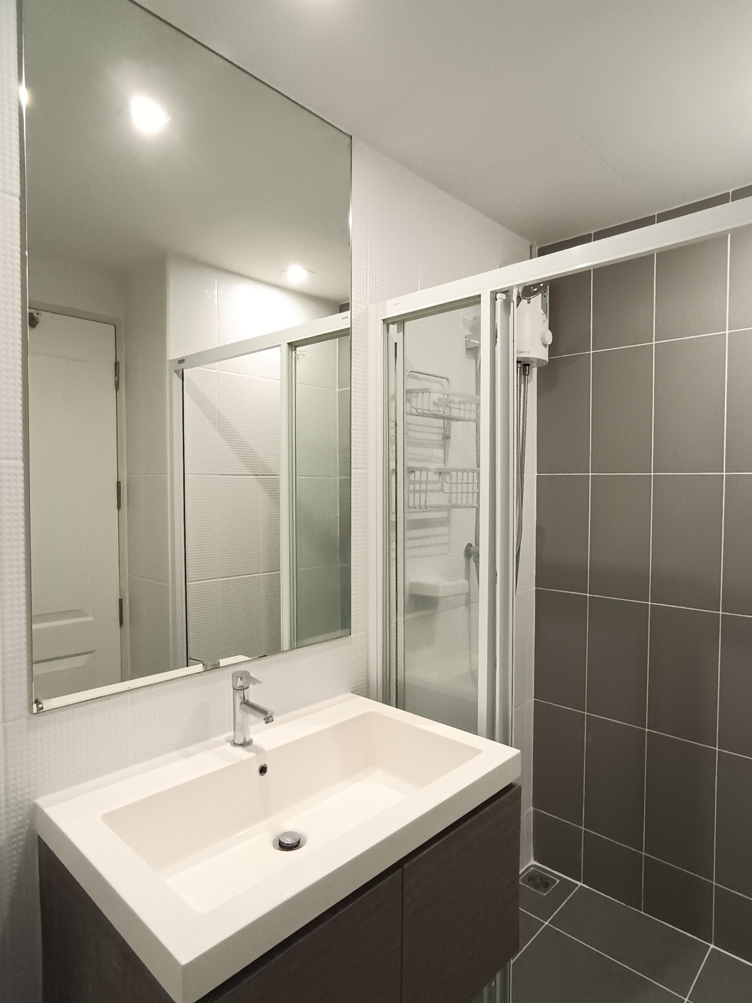 📌 ให้เช่าด่วน! คอนโด B Campus ประชาชื่น 2 ห้องนอน 1 ห้องน้ำ ขนาด 47 ตร.ม. ห้องมุม ชั้น 3