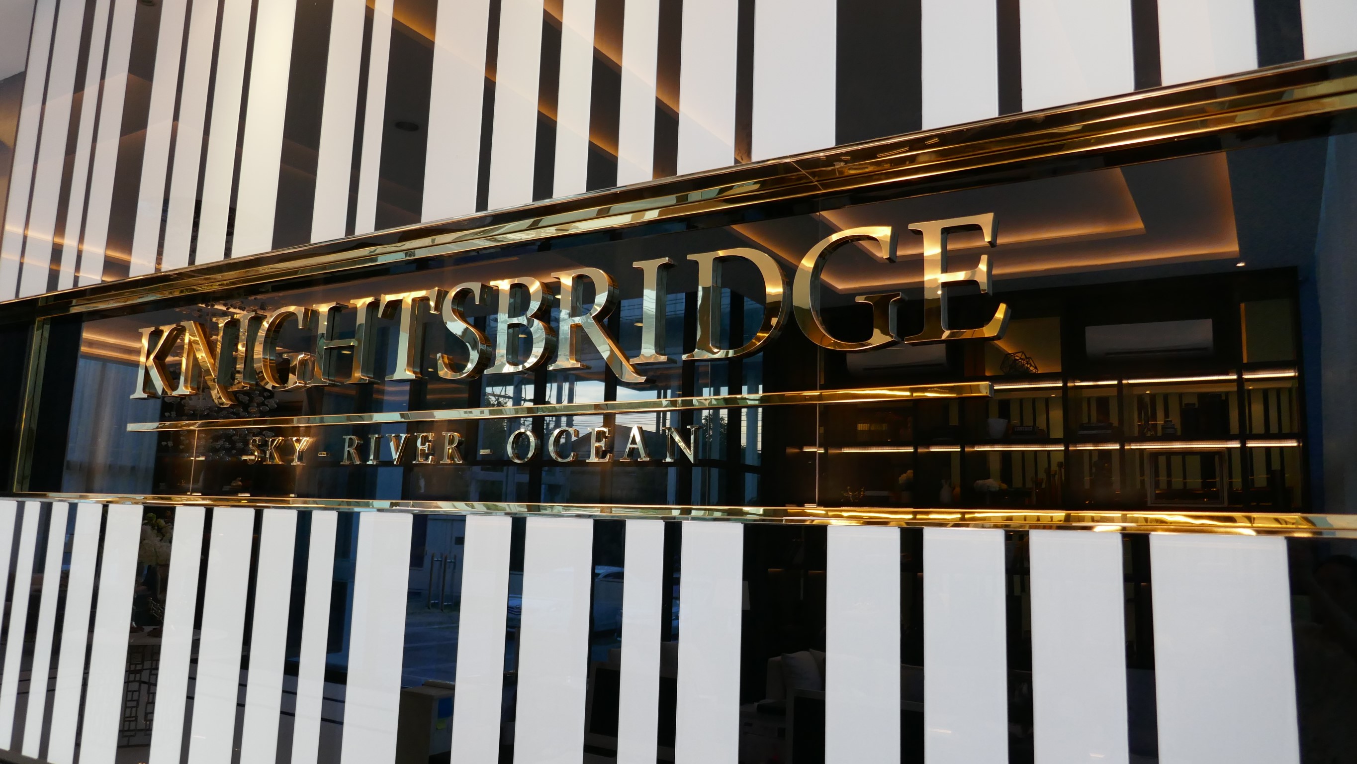 ขายคอนโด Knightsbridge Sky River Ocean (ไนท์บริดจ์ สกาย ริเวอร์ โอเชี่ยน) 1 ห้องนอน วิวโค้งแม่น้ำ