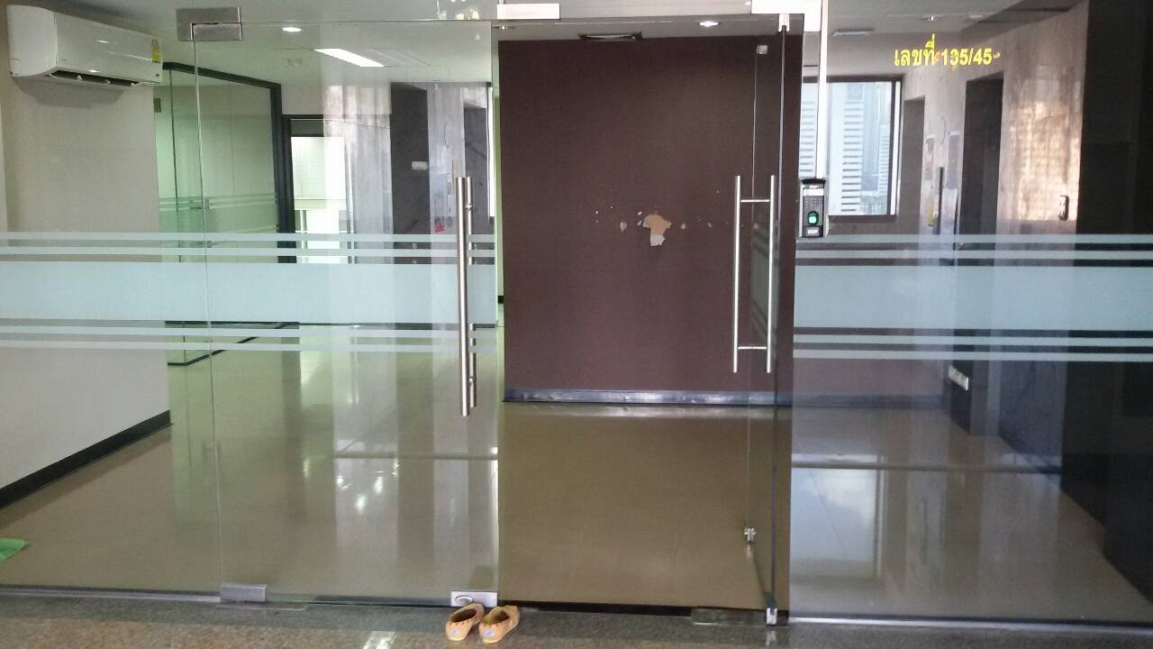 Office ให้เช่า พื้นที่ 192 ตรม ตึกอมรพันธ์ 2 ชั้น 15 ราคา 48000 ต่อเดือน