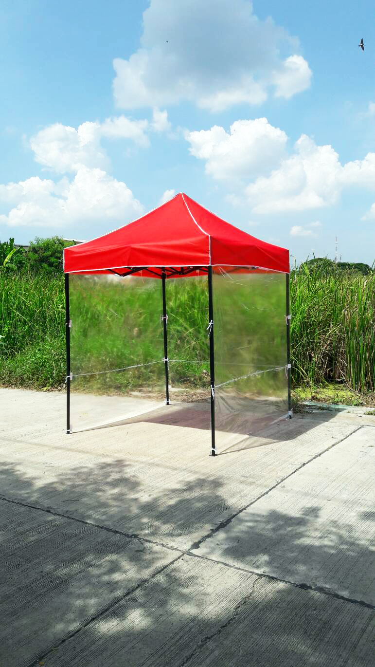 เต็นท์พับได้ สีแดง ขนาด 2m x 2m พร้อมพลาสติกใส 3 ด้าน