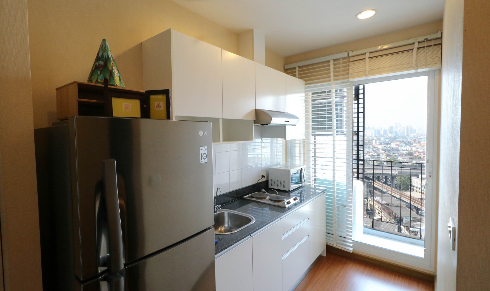 ให้เช่าคอนโด Diamond Sukhumvit 77 (ไดมอนด์ สุขุมวิท 77 ) ลดพิเศษ จาก 15,000 เหลือเพียง 12,000 แบบ 1 ห้องนอน