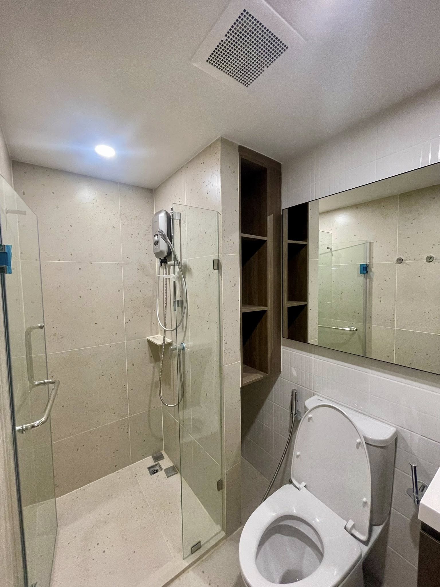 ✨ ขาย คอนโด Nue Core Khu Khot Station (นิว คอร์ คูคต สเตชัน) ✨ห้องแต่งครบ พร้อมเฟอร์และเครื่องใช้ไฟฟ้า พร้อมอยู่!