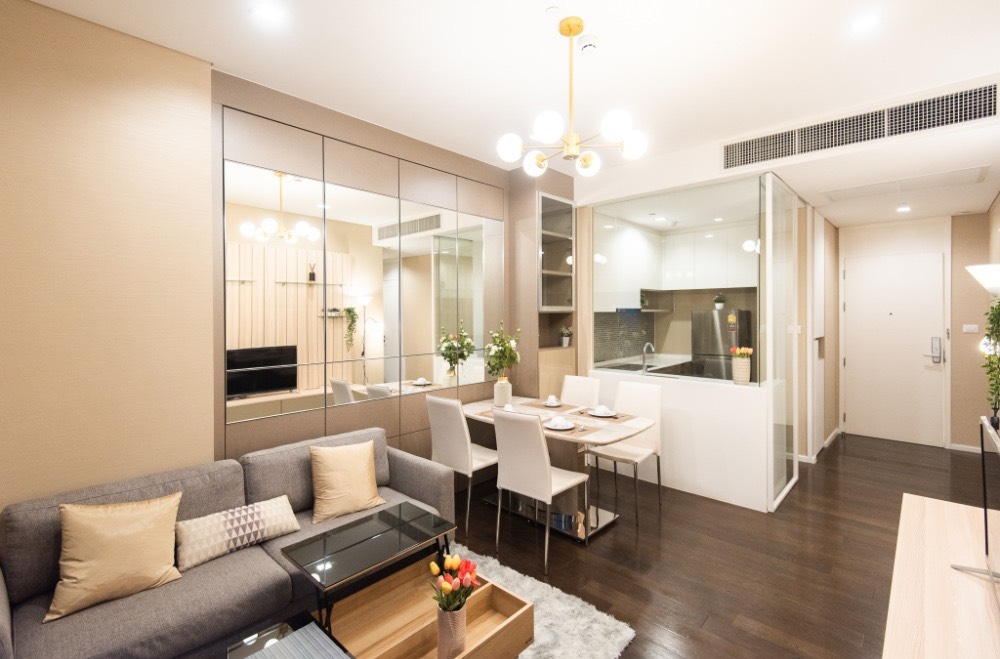 For rent Cheap Rent The Saint Residences Condo 2-Bed High Floor - Unit A-3207, Fl.32 Bldg.A (No.588/302)