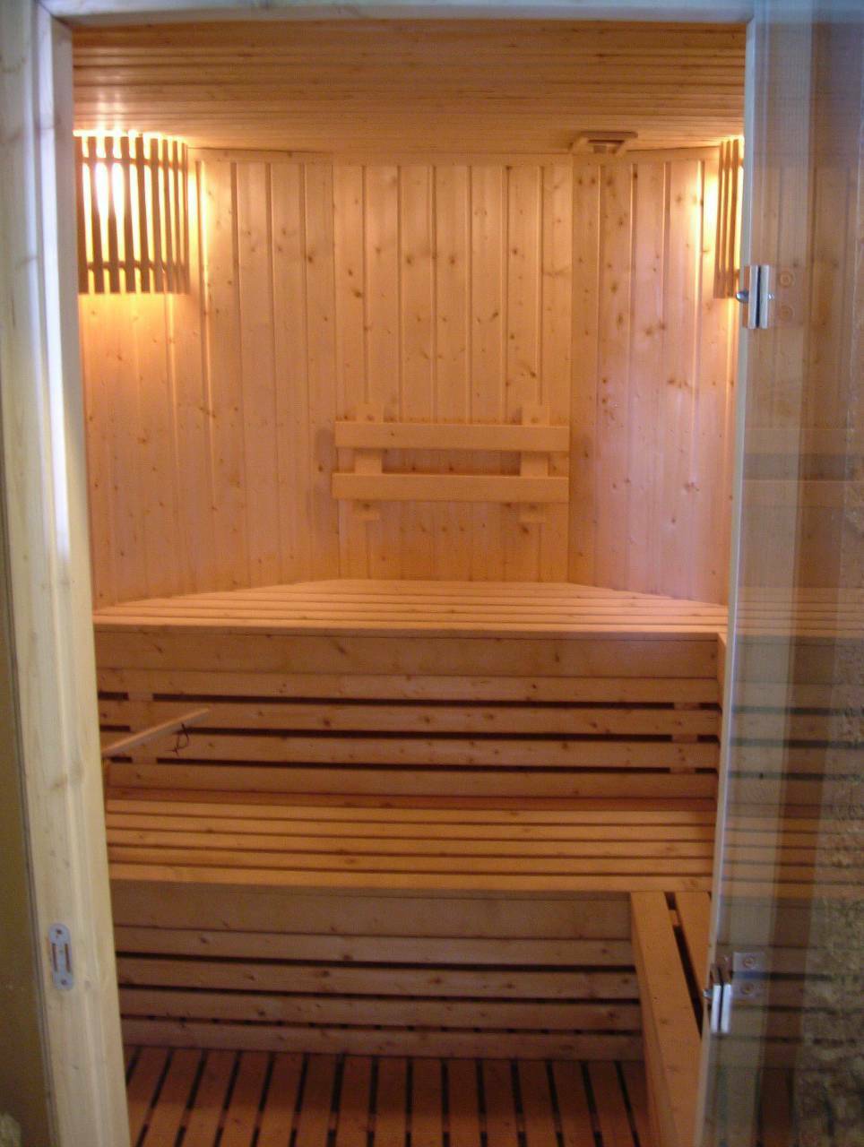 ขาย / เช่า บ้านโกลเด้น นครา (Golden Nakara) บ้านเดี่ยว 2 ชั้น fully furnished แอร์ทั้งหลัง