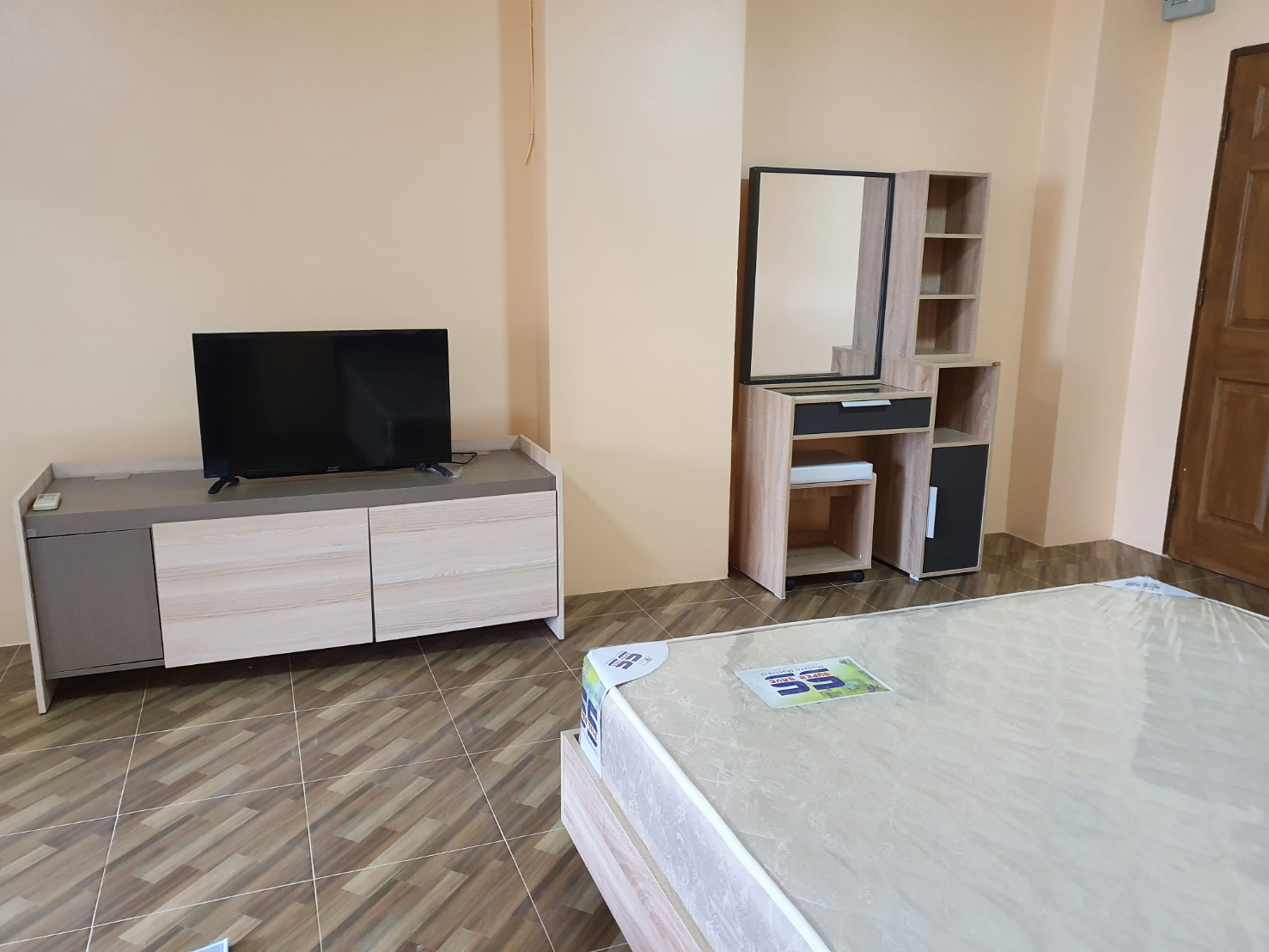 ขาย / เช่าคอนโด Champs Elysees Tiwanon (ฌ็องเซลิเซ่ ติวานนท์) ขายราคา 830,000 บาท / เช่า 5,500 บาท/ เดือน