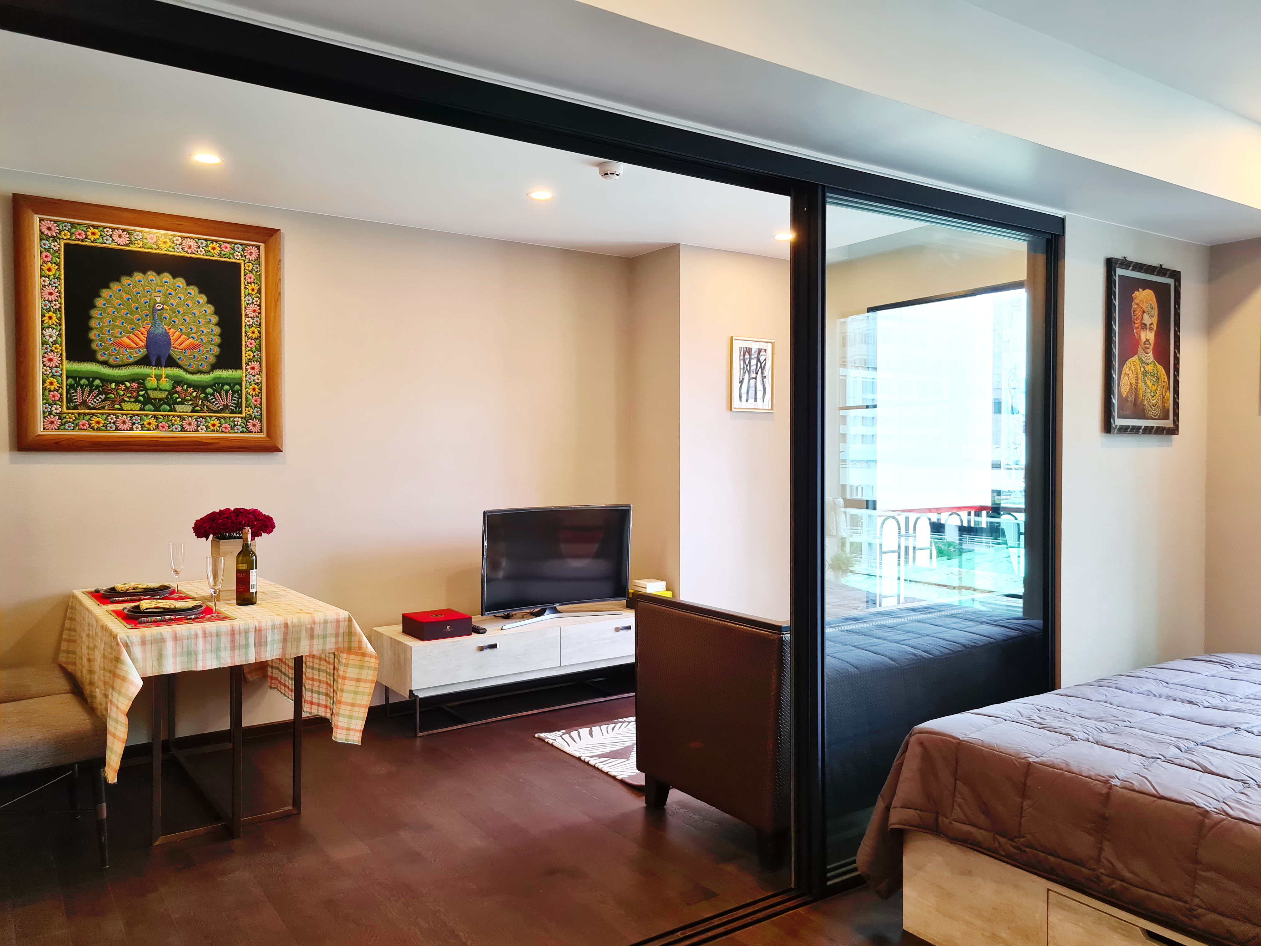 ขาย / เช่าคอนโด Na Vara Residence (ณ วรา เรสซิเดนซ์) หลังสวน(Freehold) ชั้นเพนท์เฮ้าส์ พร้อมเฟอร์นิเจอร์พรีเมียมครบชุด