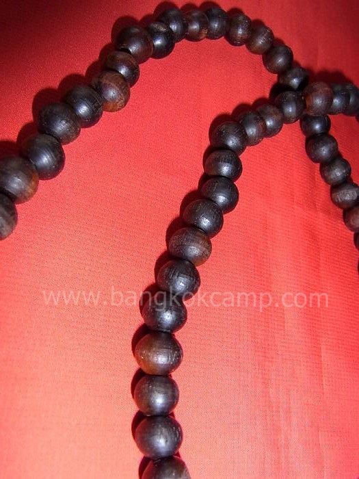 ไม้มงคลหายาก... ประคำ(ไม้พยุง) ลายสวย.พร้อมหัวขุน....ขนาด9มิล....ยาว17นิ้ว...ไม้พยุงแท้ทุกเม็ด (CN005)