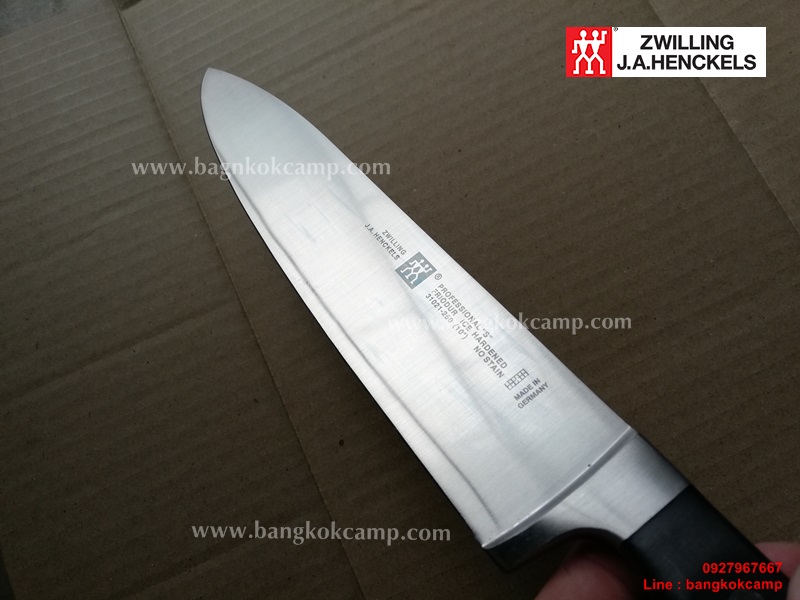 มีดตุ๊กตาคู่ ใบมีด9นิ้ว Zwilling J.A. Henckels Made in Germany (มีดมีตำหนิ ขายถูก) ของใหม่ ของแท้ (2)