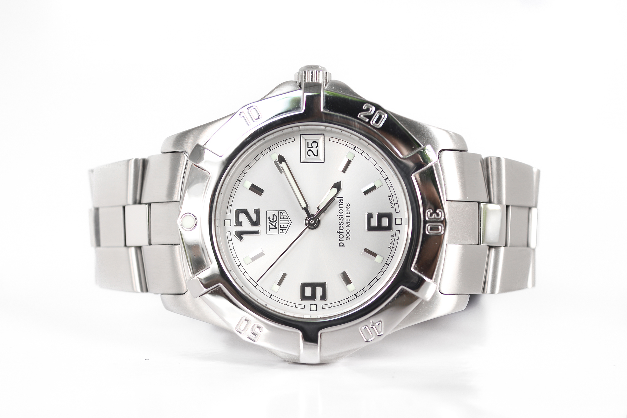 Tag Heuer S2000 Exclusive Quartz King size หน้าSilver