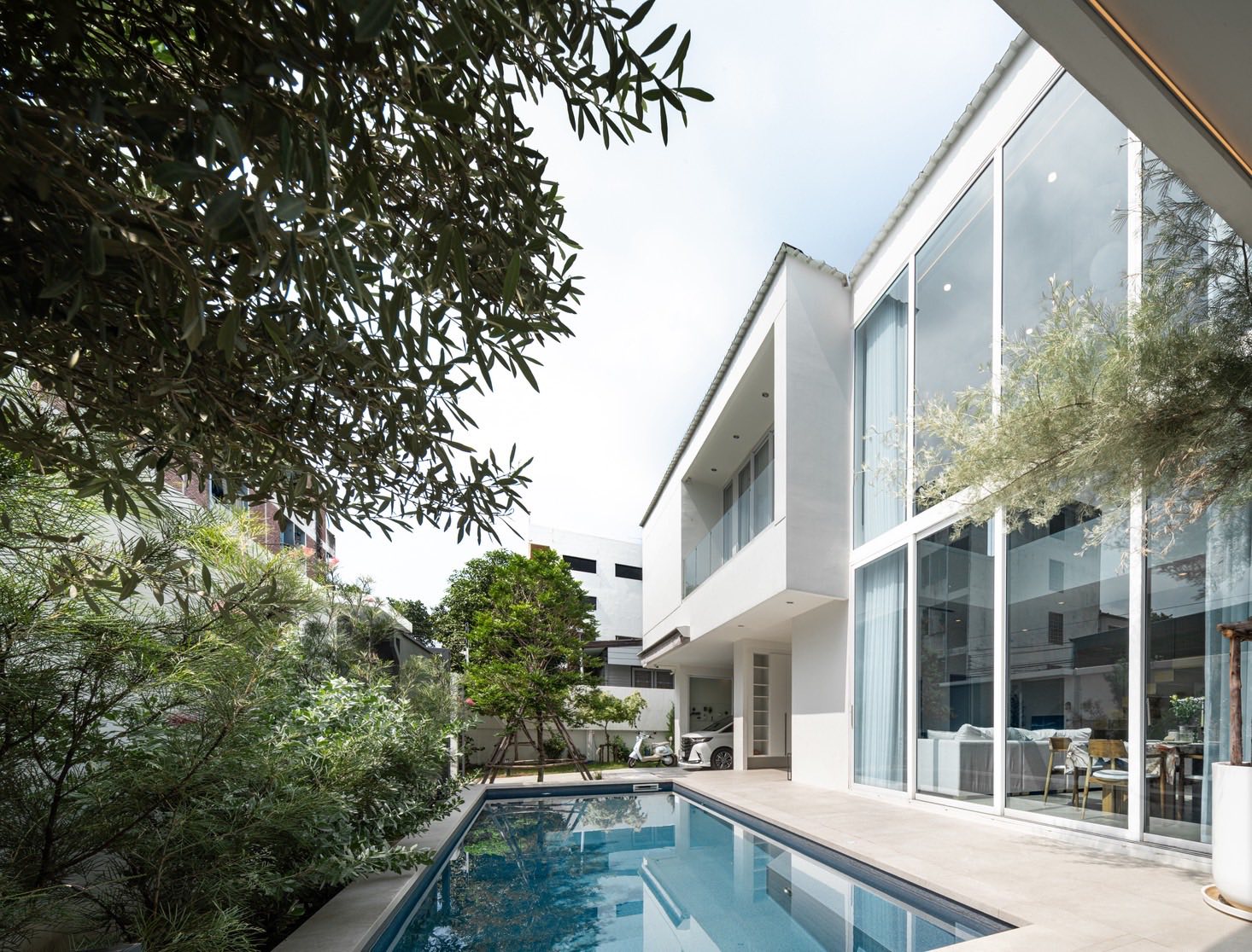 ขาย / ให้เช่าบ้านใหม่ สไตล์มินิมอล ลาดพร้าว 64 แยก 12 / For Sale & Rent Minimal House Ladprao 64 Soi 12 (English below)