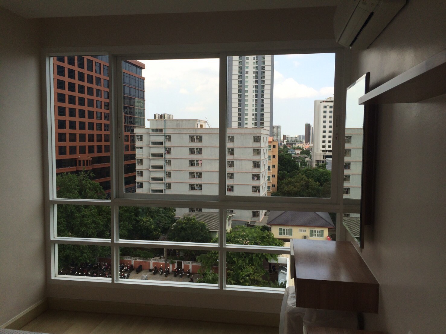 ขายคอนโด Emerald Residence Ratchada 1 ห้องนอน 1 ห้องน้ำ ขนาด 38.2ตร.ม.