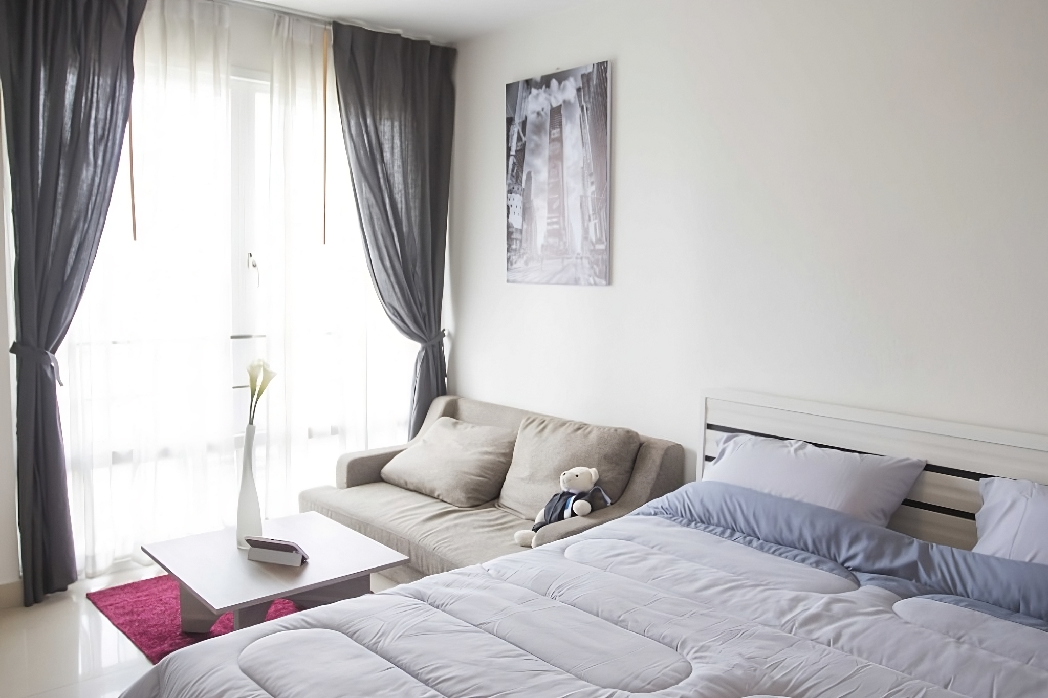 คอนโดให้เช่าคอนโด House Laguna Garden (ไอ-เฮาส์ ลากูน่า การ์เด้น RCA) พื้นที่ 26 ตร.ม. ห้องสตูดิโอ ชั้น 7 ตึก C (ตึกสีม่วง เป็นตึกเดียวที่มีฟิตเนสและโซน Laundry อยู่ใต้ตึก)