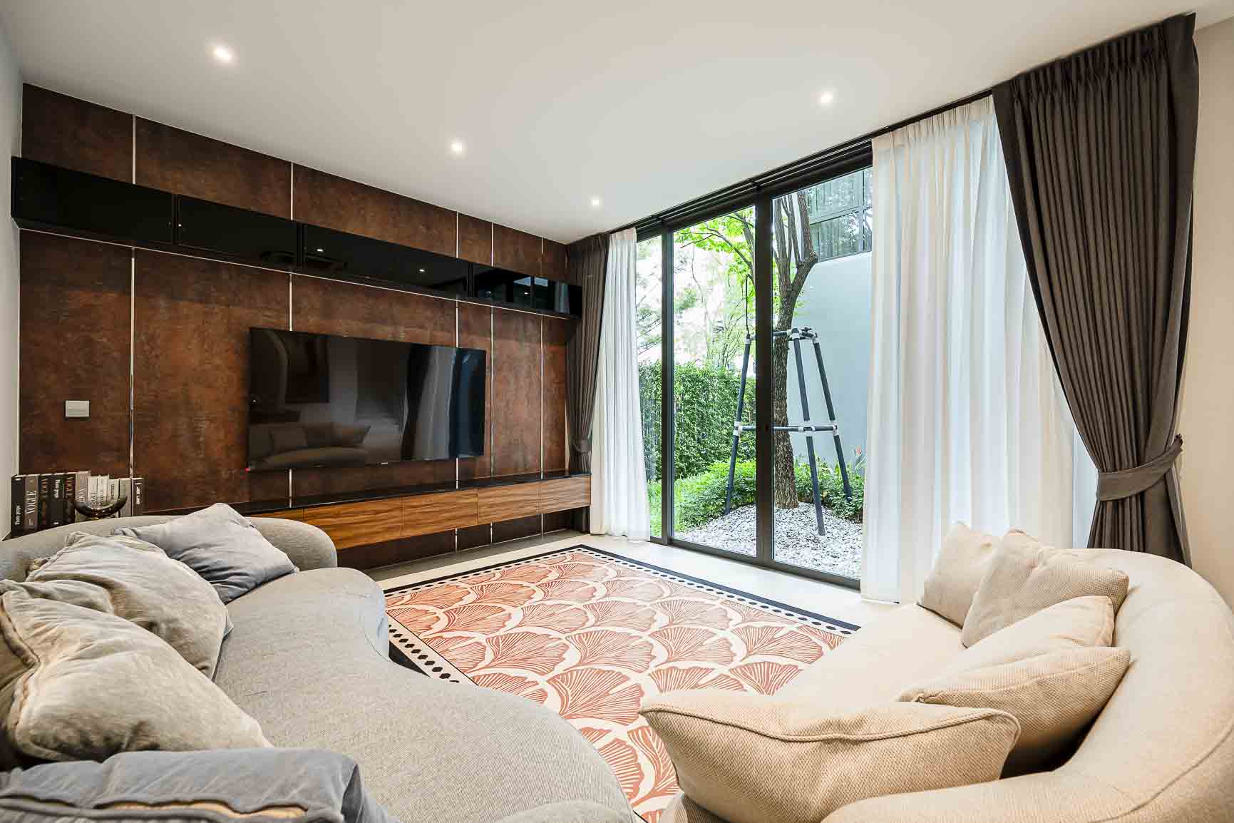 ✨ ให้เช่าบ้านเดี่ยวสุดหรู 3 ชั้น โครงการ BuGaan Pattanakarn (โครงการ บูก้าน พัฒนาการ) จากแสนสิริ 🏡 สไตล์ Modern Luxury พร้อม สระว่ายน้ำส่วนตัวบนชั้น 2 ✨