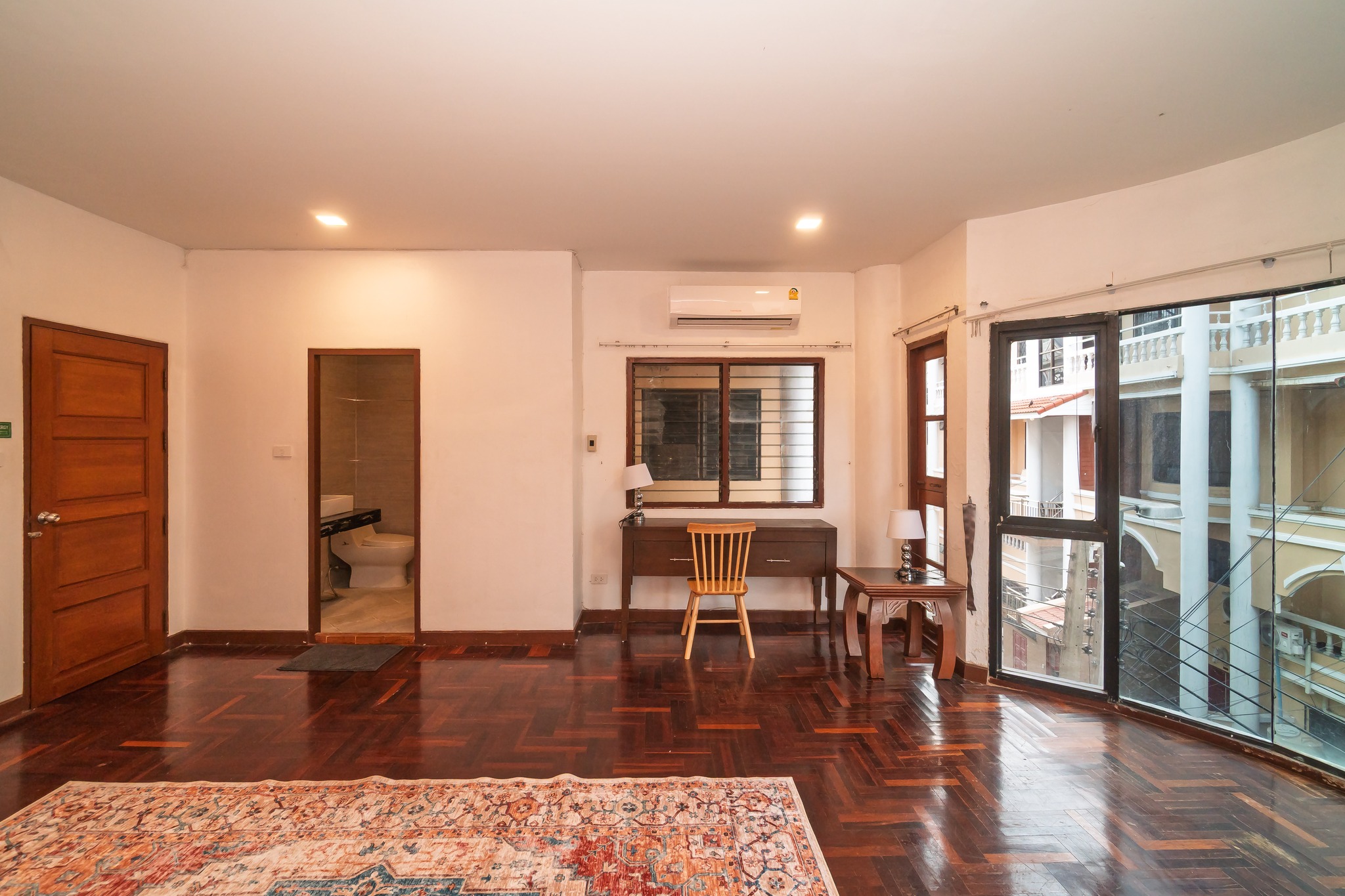 🏡 ให้เช่าทาวน์โฮมหรู Tropical House ทองหล่อ 25 / For Rent Tropical House Thonglor 25 ( English below )