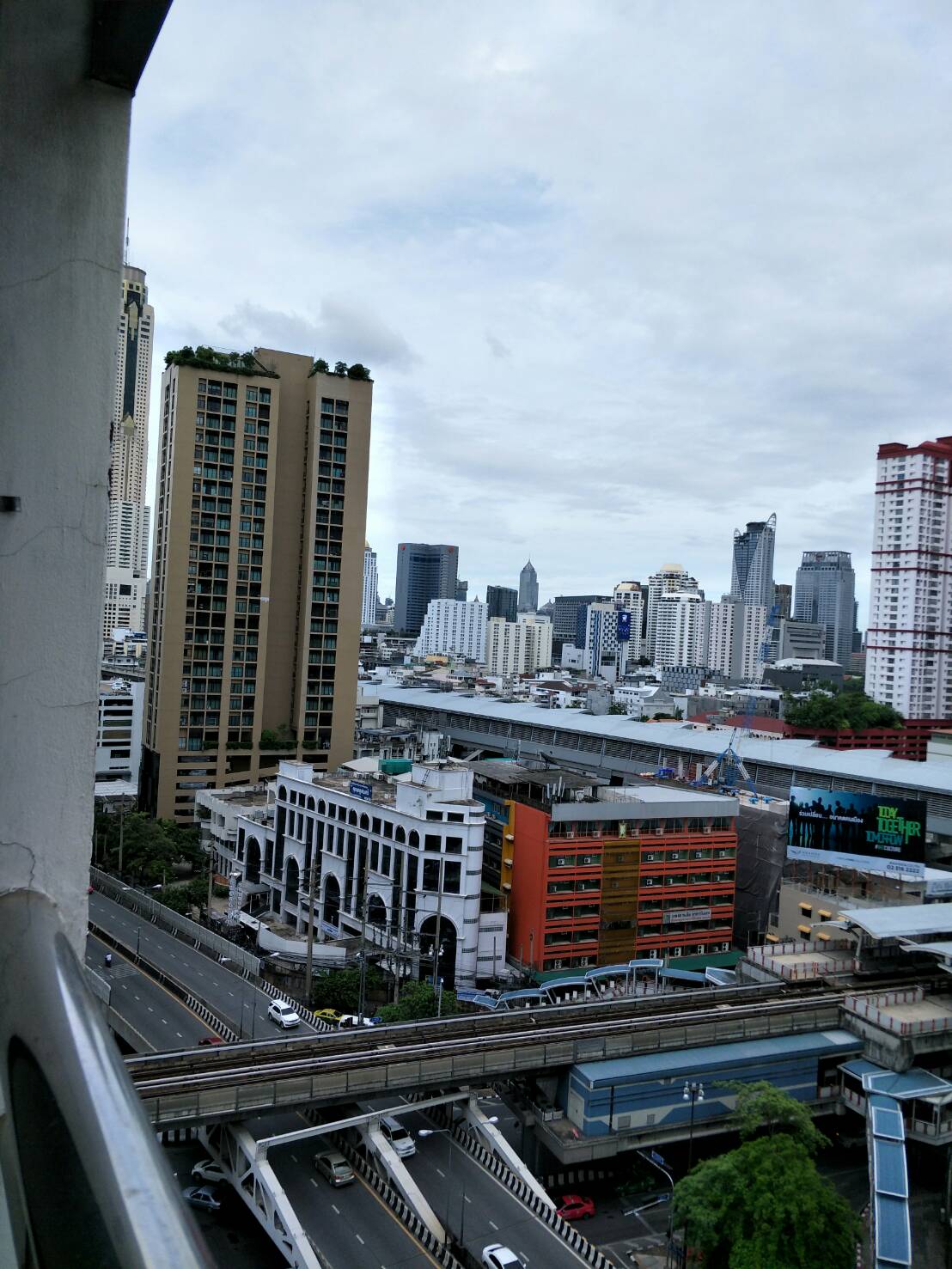 รหัสทรัพย์ 39933 คอนโด Phayathai Place (พญาไทเพลส) ห้องสตูดิโอ ขนาด 30 ตรม ชั้น 16 วิว เมือง