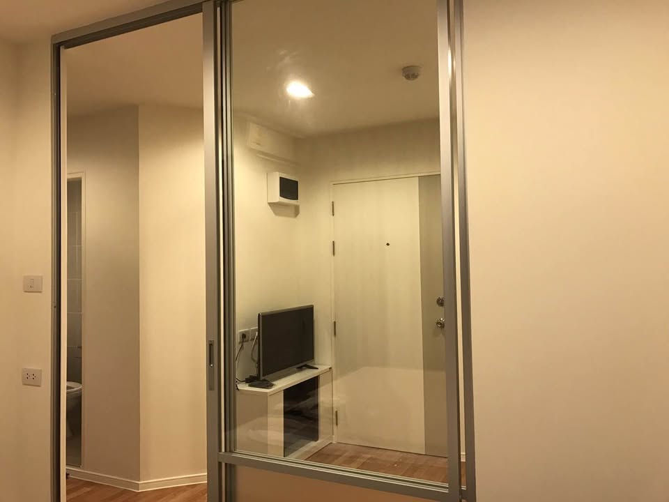 ให้เช่าคอนโด Lumpini Mixx Thepharak-Srinakarin (ลุมพินี มิกซ์ เทพารักษ์-ศรีนครินทร์) — เดินทางสะดวก ติดถนนใหญ่ ใกล้รถไฟฟ้าสายสีเหลือง