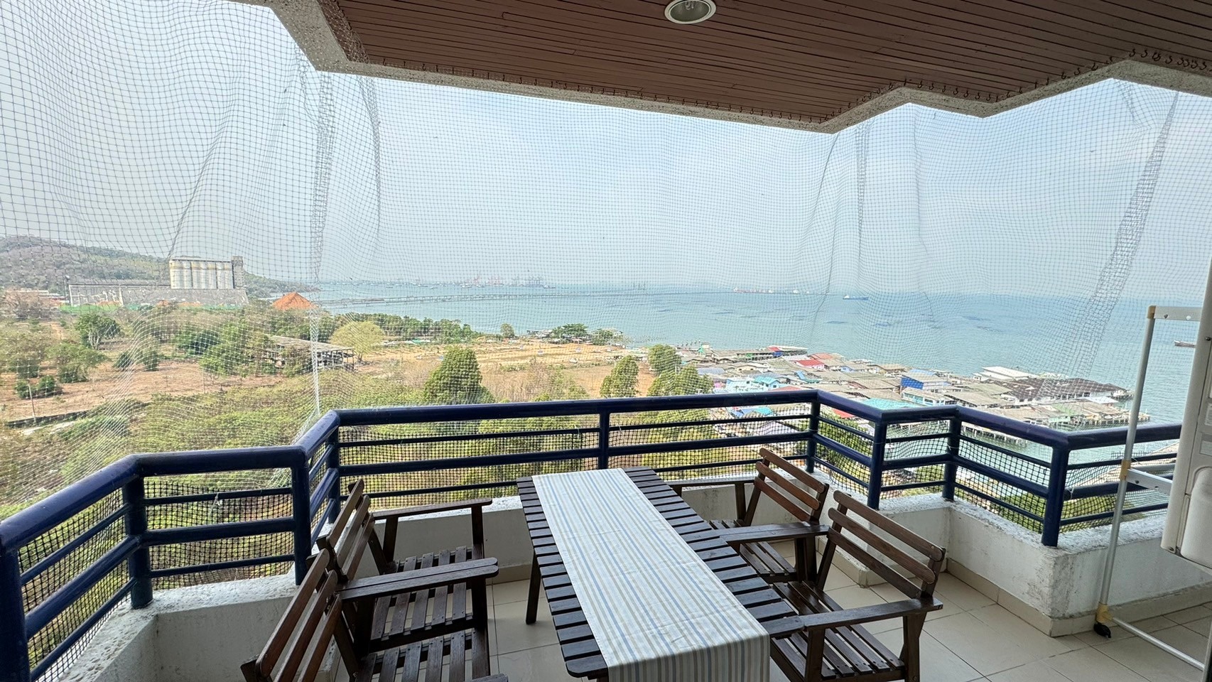 ให้เช่าคอนโด Rama Harbour view condo (รามา ฮาร์เบอร์ วิว คอนโด) ชั้น 7 วิวทะเล 2 ห้องนอน 2 ห้องน้ำ ขนาด 110 ตรม + พื้นที่ระเบียง