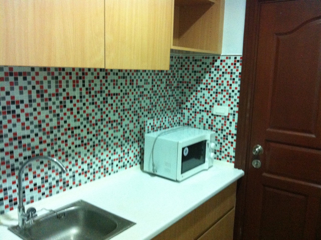 ให้เช่า / ขาย คอนโด PG 1 RAMA 9 Condominium แบบห้อง 2 ห้องนอน 2 ห้องน้ำ ห้องมุม พื้นที่ 58 ตร.ม ชั้น 9 เฟอร์นิเจอร์ครบ ทีวี ตู้เย็น เครื่องซักผ้า