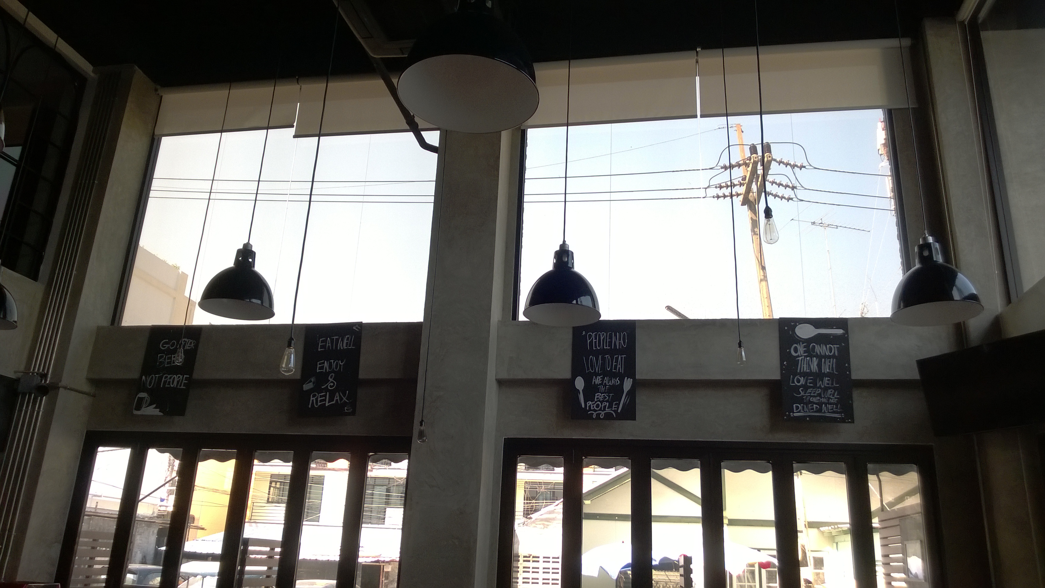 Summer's Corner Cafe and Resturant บางแสน (10)