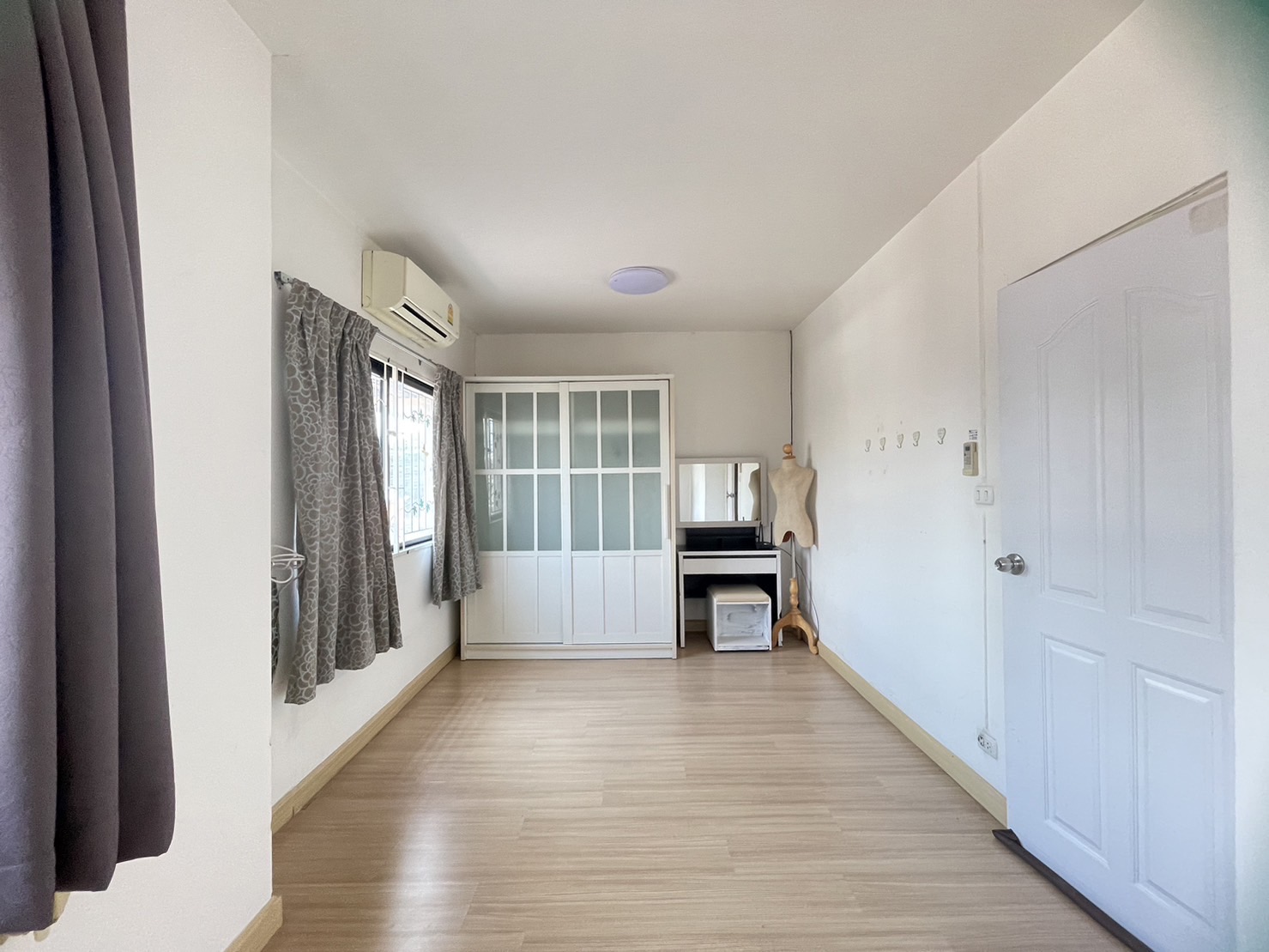 ขายทาวน์โฮม 2 ชั้น 3 ห้องนอน 2 ห้องน้ำ หมู่บ้าน พฤกษา 52/2 คลองหนึ่ง คลองหลวง, ปทุมธานี (ขายพร้อมคนเช่า ) ขายราคา 1.95 ล้าน