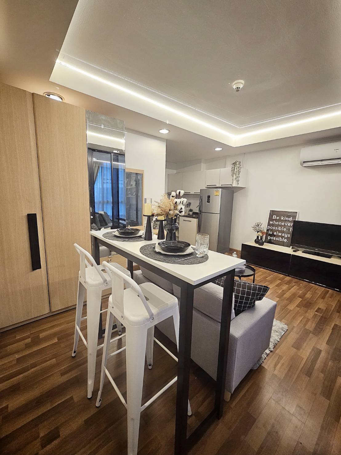 ขายคอนโด เดอะ คริส เอ๊กซ์ตร้า 4 (รัชดา 17) The Kris Extra 4